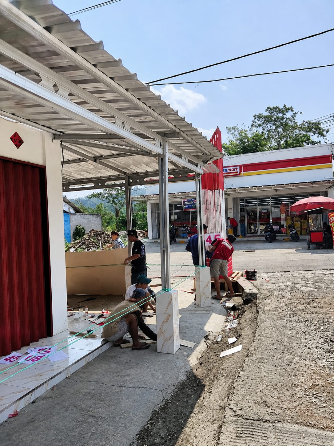 Gotong royong warga 6